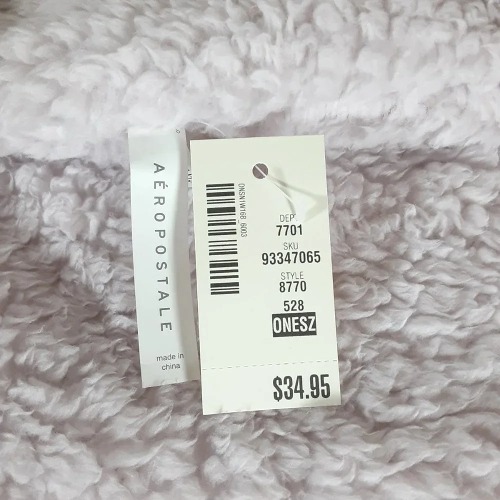 AEROPOSTALE SHERPA FLEECE KEYHOLE SCARF LAVENDER BRAND NEW WITH TAGS! STYLE 8770 - Picture 4 of 4